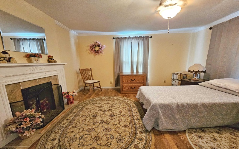 1602 Pike Street, Clarksburg, West Virginia 26301, 4 Bedrooms Bedrooms, 9 Rooms Rooms,2 BathroomsBathrooms,Single Family Detached,For Sale,Pike,10160377