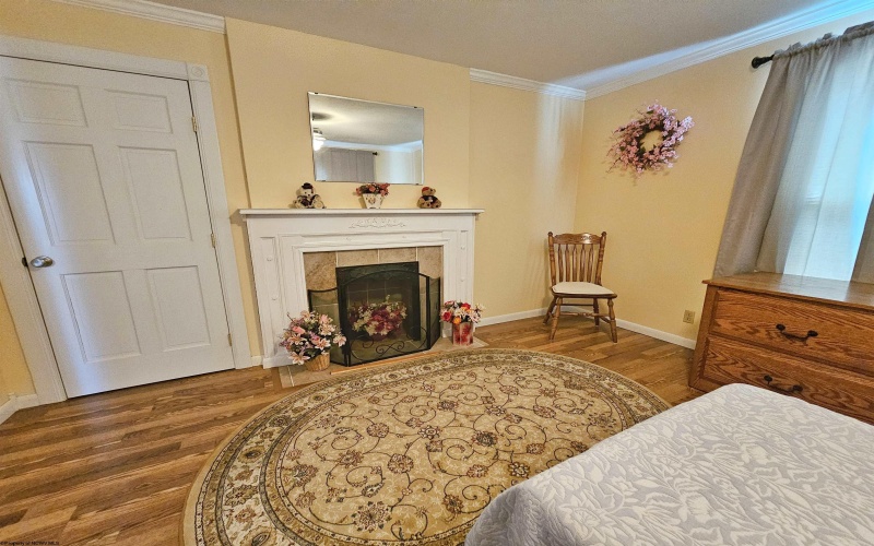 1602 Pike Street, Clarksburg, West Virginia 26301, 4 Bedrooms Bedrooms, 9 Rooms Rooms,2 BathroomsBathrooms,Single Family Detached,For Sale,Pike,10160377
