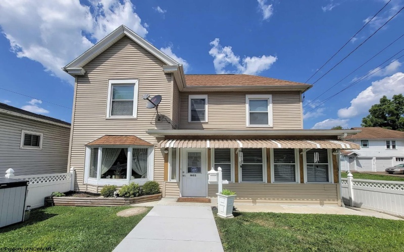 1602 Pike Street, Clarksburg, West Virginia 26301, 4 Bedrooms Bedrooms, 9 Rooms Rooms,2 BathroomsBathrooms,Single Family Detached,For Sale,Pike,10160377