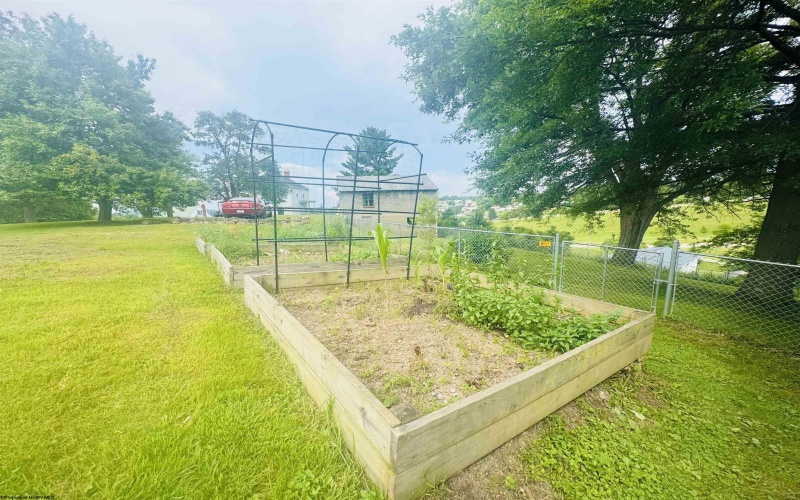 711 Pearl Street, Fairmont, West Virginia 26554, 3 Bedrooms Bedrooms, 8 Rooms Rooms,1 BathroomBathrooms,Single Family Detached,For Sale,Pearl,10160373