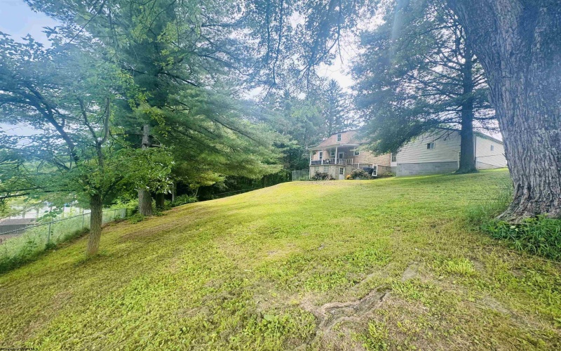 711 Pearl Street, Fairmont, West Virginia 26554, 3 Bedrooms Bedrooms, 8 Rooms Rooms,1 BathroomBathrooms,Single Family Detached,For Sale,Pearl,10160373