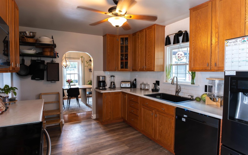 711 Pearl Street, Fairmont, West Virginia 26554, 3 Bedrooms Bedrooms, 8 Rooms Rooms,1 BathroomBathrooms,Single Family Detached,For Sale,Pearl,10160373