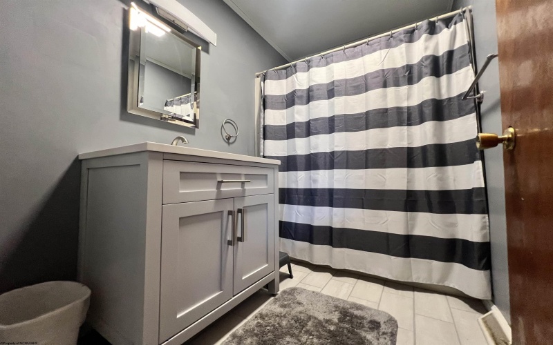600 King Street, Clarksburg, West Virginia 26301-3432, 4 Bedrooms Bedrooms, 7 Rooms Rooms,2 BathroomsBathrooms,Single Family Detached,For Sale,King,10160372