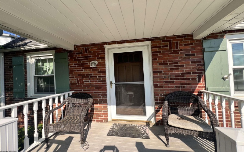 600 King Street, Clarksburg, West Virginia 26301-3432, 4 Bedrooms Bedrooms, 7 Rooms Rooms,2 BathroomsBathrooms,Single Family Detached,For Sale,King,10160372