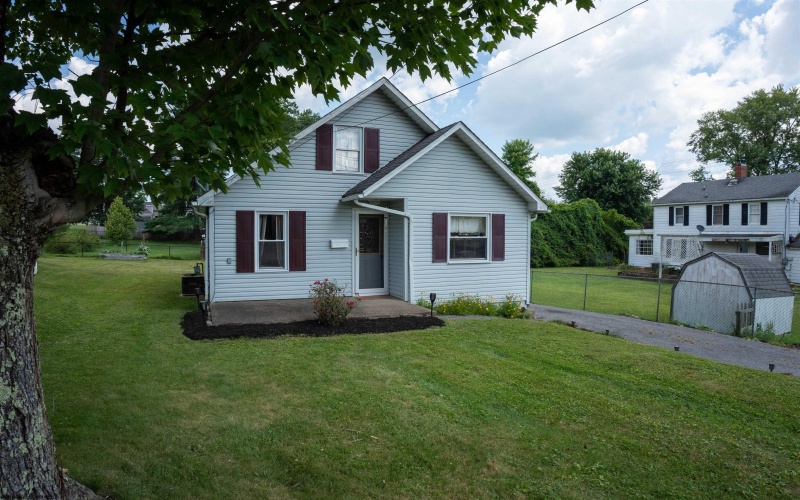 481 Meridan Street, Morgantown, West Virginia 26505, 3 Bedrooms Bedrooms, 5 Rooms Rooms,1 BathroomBathrooms,Single Family Detached,For Sale,Meridan,10160382