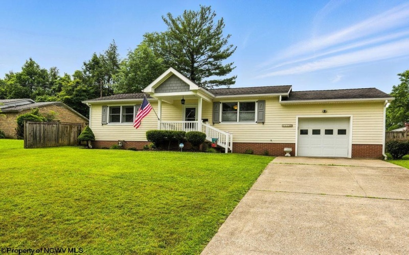 1118 Ridgewood Road, Fairmont, West Virginia 26554, 3 Bedrooms Bedrooms, 7 Rooms Rooms,2 BathroomsBathrooms,Single Family Detached,For Sale,Ridgewood,10160379
