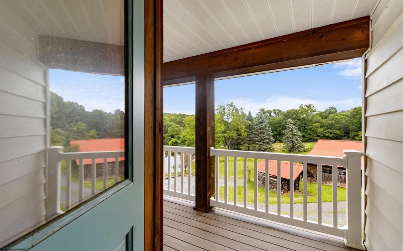 554 Mayfield Road, Morgantown, West Virginia 26508, 4 Bedrooms Bedrooms, 9 Rooms Rooms,3 BathroomsBathrooms,Single Family Detached,For Sale,Mayfield,10160381