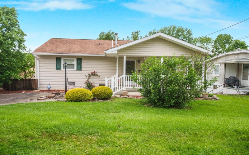 208 Savannah Street, Westover, West Virginia 26501, 3 Bedrooms Bedrooms, 8 Rooms Rooms,2 BathroomsBathrooms,Single Family Detached,For Sale,Savannah,10160371