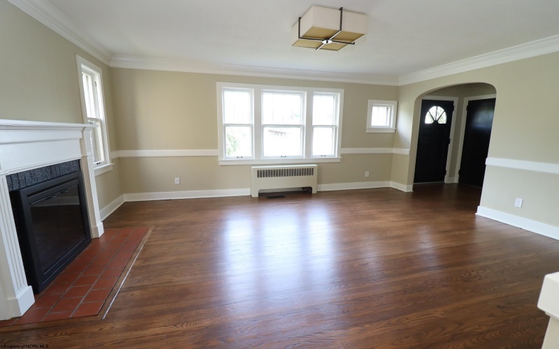 116 Robert E Lee Avenue, Elkins, West Virginia 26241, 3 Bedrooms Bedrooms, 6 Rooms Rooms,1 BathroomBathrooms,Single Family Detached,For Sale,Robert E Lee,10160386
