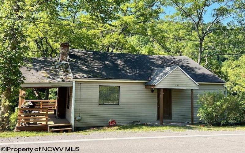 2349 Locust Avenue, Fairmont, West Virginia 26554, 2 Bedrooms Bedrooms, 4 Rooms Rooms,1 BathroomBathrooms,Single Family Detached,For Sale,Locust,10160378