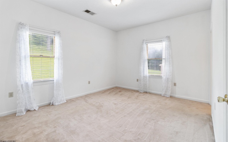 100 Graceland Road, Roanoke, West Virginia 26447, 3 Bedrooms Bedrooms, 8 Rooms Rooms,3 BathroomsBathrooms,Single Family Detached,For Sale,Graceland,10160385