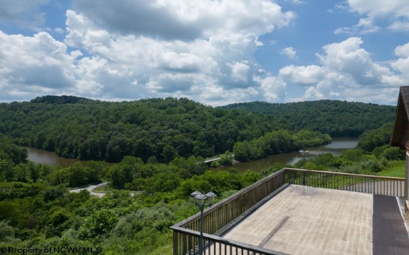 100 Graceland Road, Roanoke, West Virginia 26447, 3 Bedrooms Bedrooms, 8 Rooms Rooms,3 BathroomsBathrooms,Single Family Detached,For Sale,Graceland,10160385