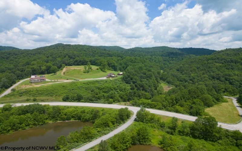 100 Graceland Road, Roanoke, West Virginia 26447, 3 Bedrooms Bedrooms, 8 Rooms Rooms,3 BathroomsBathrooms,Single Family Detached,For Sale,Graceland,10160385