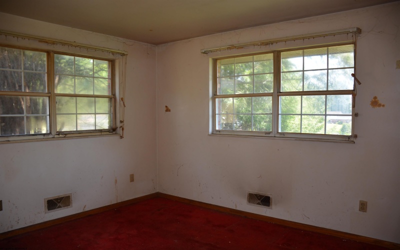 129 Vista Drive, Bridgeport, West Virginia 26330, 3 Bedrooms Bedrooms, 7 Rooms Rooms,2 BathroomsBathrooms,Single Family Detached,For Sale,Vista,10160390