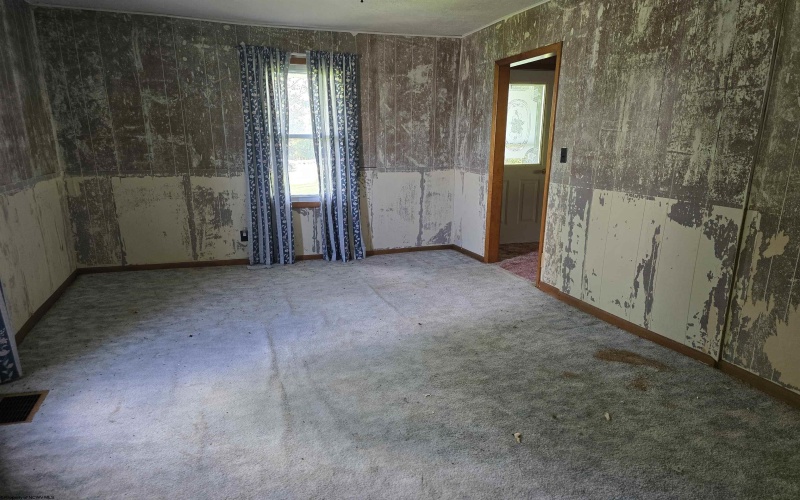 4285 Kingwood Pike, Reedsville, West Virginia 26547, 3 Bedrooms Bedrooms, 6 Rooms Rooms,2 BathroomsBathrooms,Single Family Detached,For Sale,Kingwood,10160391