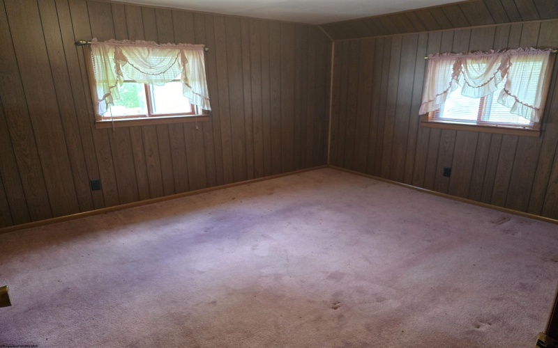 4285 Kingwood Pike, Reedsville, West Virginia 26547, 3 Bedrooms Bedrooms, 6 Rooms Rooms,2 BathroomsBathrooms,Single Family Detached,For Sale,Kingwood,10160391