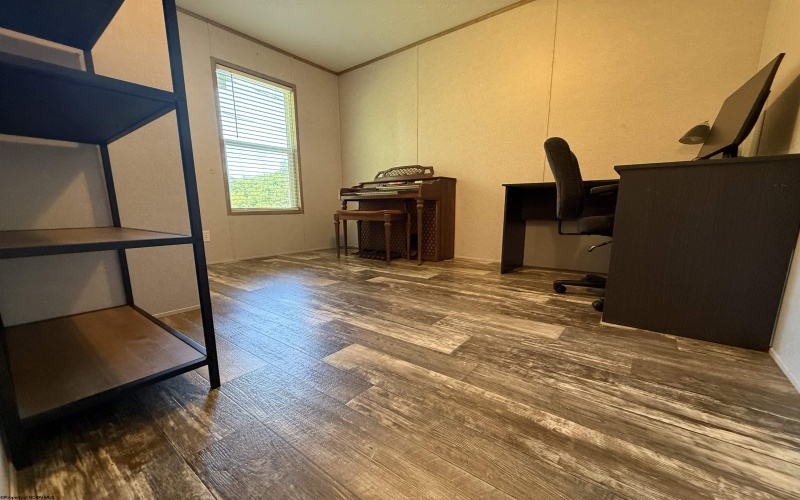 256 Florence Hollow Road, Mount Clare, West Virginia 26408, 2 Bedrooms Bedrooms, 5 Rooms Rooms,2 BathroomsBathrooms,Single Family Detached,For Sale,Florence Hollow,10160389
