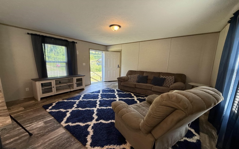 256 Florence Hollow Road, Mount Clare, West Virginia 26408, 2 Bedrooms Bedrooms, 5 Rooms Rooms,2 BathroomsBathrooms,Single Family Detached,For Sale,Florence Hollow,10160389