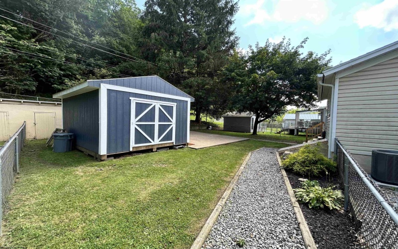 3392 Earl l Core Road, Morgantown, West Virginia 26508, 2 Bedrooms Bedrooms, 5 Rooms Rooms,1 BathroomBathrooms,Single Family Detached,For Sale,Earl l Core,10160405