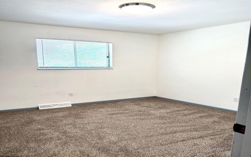 1615 Fairmont Avenue, Clarksburg, West Virginia 26301, 3 Bedrooms Bedrooms, 5 Rooms Rooms,1 BathroomBathrooms,Single Family Detached,For Sale,Fairmont,10160393