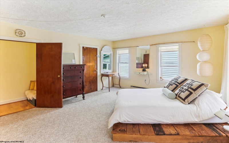 627 Henry Avenue, Davis, West Virginia 26260, 3 Bedrooms Bedrooms, 7 Rooms Rooms,1 BathroomBathrooms,Single Family Detached,For Sale,Henry,10160404