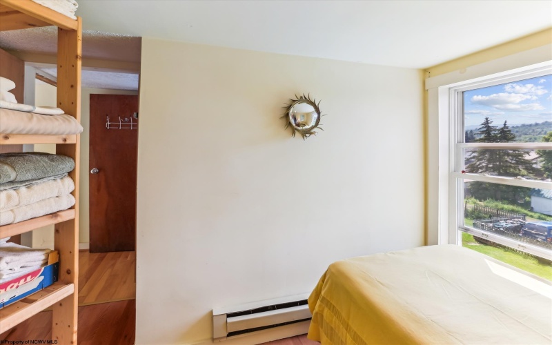 627 Henry Avenue, Davis, West Virginia 26260, 3 Bedrooms Bedrooms, 7 Rooms Rooms,1 BathroomBathrooms,Single Family Detached,For Sale,Henry,10160404