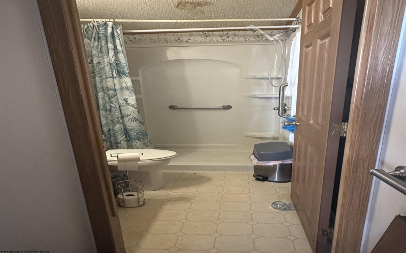 17 Factory Street, Buckhannon, West Virginia 26201, 3 Bedrooms Bedrooms, 6 Rooms Rooms,1 BathroomBathrooms,Single Family Detached,For Sale,Factory,10158602