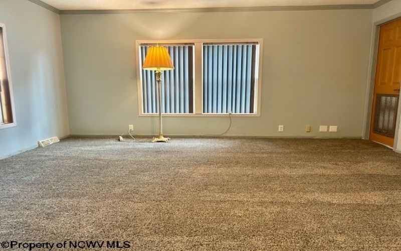 105 Valley View Lane, Fairmont, West Virginia 26554, 3 Bedrooms Bedrooms, 8 Rooms Rooms,2 BathroomsBathrooms,Single Family Detached,For Sale,Valley View,10160398