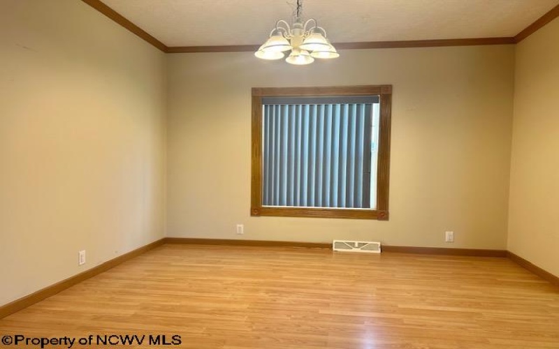 105 Valley View Lane, Fairmont, West Virginia 26554, 3 Bedrooms Bedrooms, 8 Rooms Rooms,2 BathroomsBathrooms,Single Family Detached,For Sale,Valley View,10160398