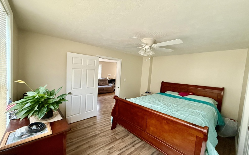 1101 15th Street, Clarksburg, West Virginia 26301, 2 Bedrooms Bedrooms, 4 Rooms Rooms,1 BathroomBathrooms,Single Family Detached,For Sale,15th,10160397