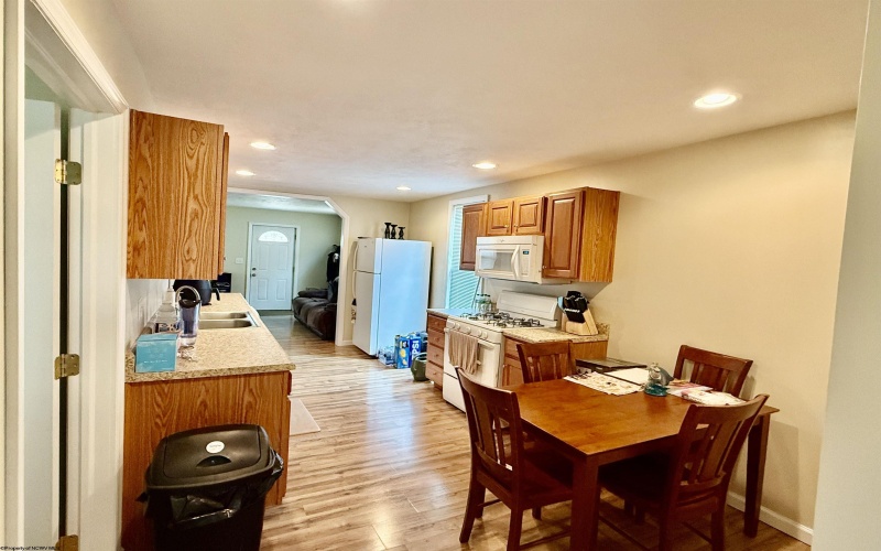 1101 15th Street, Clarksburg, West Virginia 26301, 2 Bedrooms Bedrooms, 4 Rooms Rooms,1 BathroomBathrooms,Single Family Detached,For Sale,15th,10160397