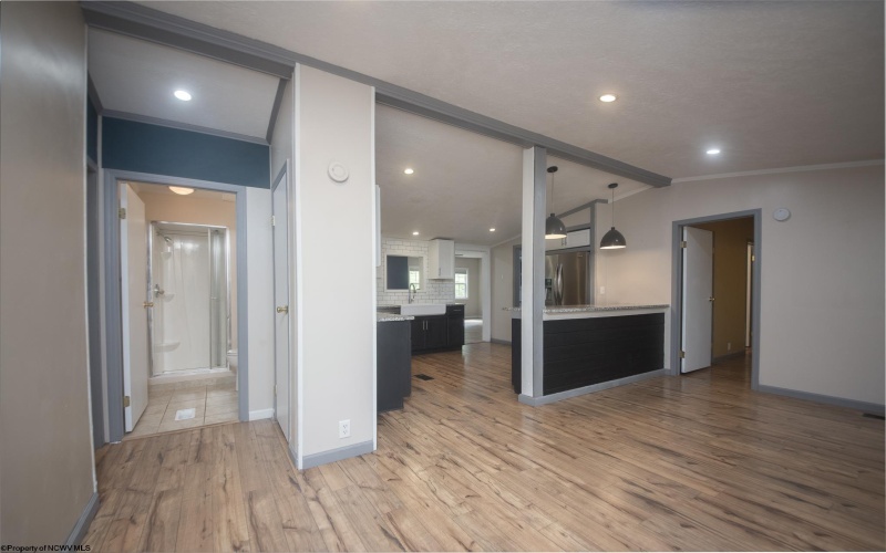 48 Edencourt Lane, Fairmont, West Virginia 26554, 2 Bedrooms Bedrooms, 6 Rooms Rooms,2 BathroomsBathrooms,Single Family Detached,For Sale,Edencourt,10160400