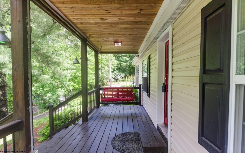 48 Edencourt Lane, Fairmont, West Virginia 26554, 2 Bedrooms Bedrooms, 6 Rooms Rooms,2 BathroomsBathrooms,Single Family Detached,For Sale,Edencourt,10160400