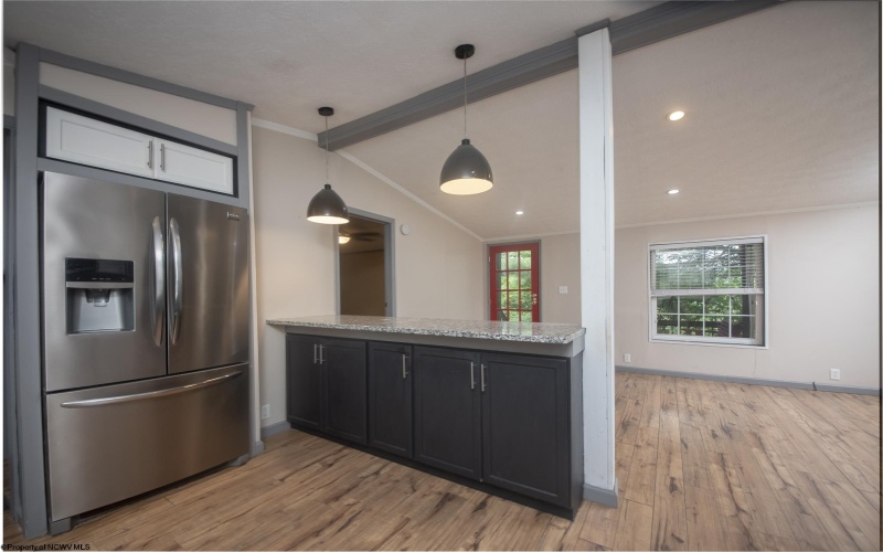 48 Edencourt Lane, Fairmont, West Virginia 26554, 2 Bedrooms Bedrooms, 6 Rooms Rooms,2 BathroomsBathrooms,Single Family Detached,For Sale,Edencourt,10160400