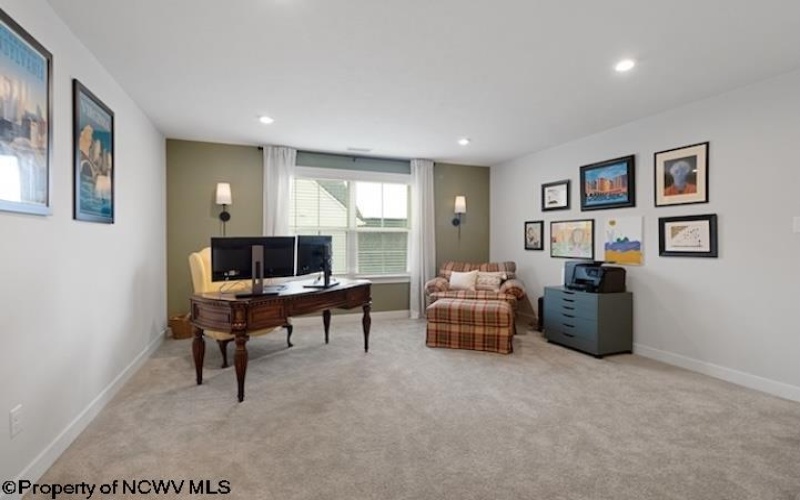 211 Norwood Court, Morgantown, West Virginia 26508, 5 Bedrooms Bedrooms, 10 Rooms Rooms,4 BathroomsBathrooms,Single Family Detached,For Sale,Norwood,10160401