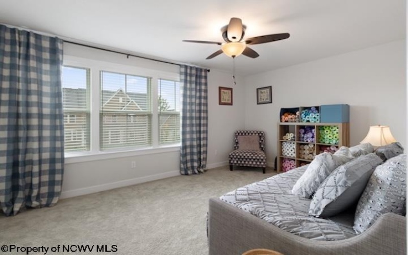 211 Norwood Court, Morgantown, West Virginia 26508, 5 Bedrooms Bedrooms, 10 Rooms Rooms,4 BathroomsBathrooms,Single Family Detached,For Sale,Norwood,10160401