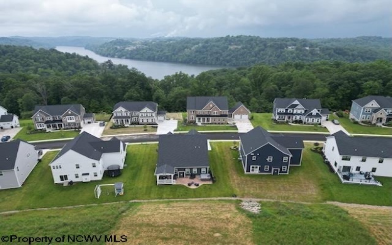 211 Norwood Court, Morgantown, West Virginia 26508, 5 Bedrooms Bedrooms, 10 Rooms Rooms,4 BathroomsBathrooms,Single Family Detached,For Sale,Norwood,10160401