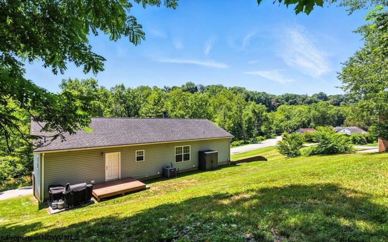 420 Water Street, Bridgeport, West Virginia 26330, 5 Bedrooms Bedrooms, 9 Rooms Rooms,3 BathroomsBathrooms,Single Family Detached,For Sale,Water,10160412