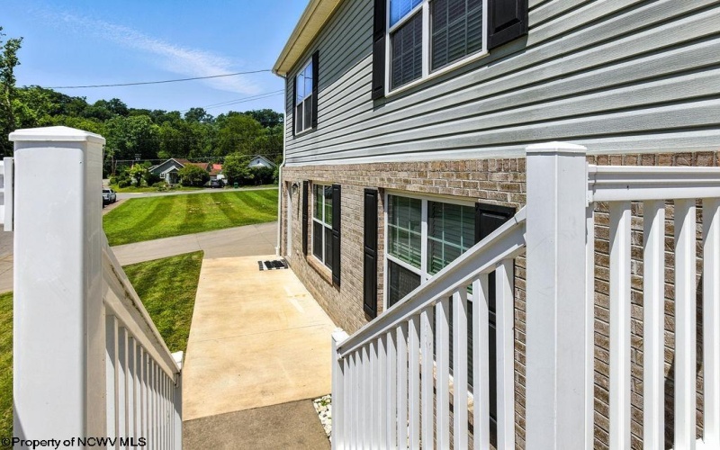 420 Water Street, Bridgeport, West Virginia 26330, 5 Bedrooms Bedrooms, 9 Rooms Rooms,3 BathroomsBathrooms,Single Family Detached,For Sale,Water,10160412