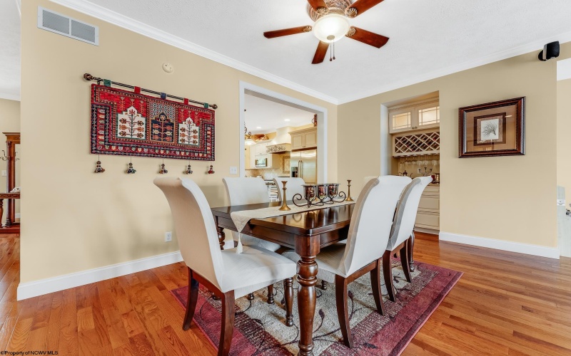 14 Waterside Drive, Morgantown, West Virginia 26508, 3 Bedrooms Bedrooms, 8 Rooms Rooms,3 BathroomsBathrooms,Single Family Attached,For Sale,Waterside,10160410
