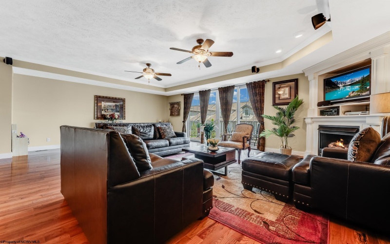 14 Waterside Drive, Morgantown, West Virginia 26508, 3 Bedrooms Bedrooms, 8 Rooms Rooms,3 BathroomsBathrooms,Single Family Attached,For Sale,Waterside,10160410