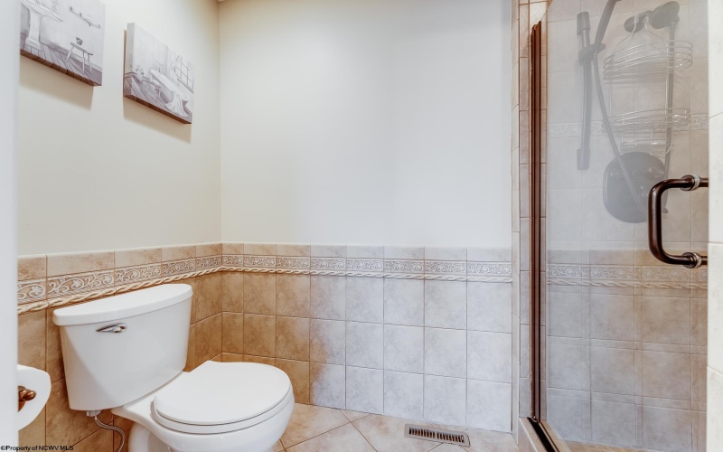 14 Waterside Drive, Morgantown, West Virginia 26508, 3 Bedrooms Bedrooms, 8 Rooms Rooms,3 BathroomsBathrooms,Single Family Attached,For Sale,Waterside,10160410