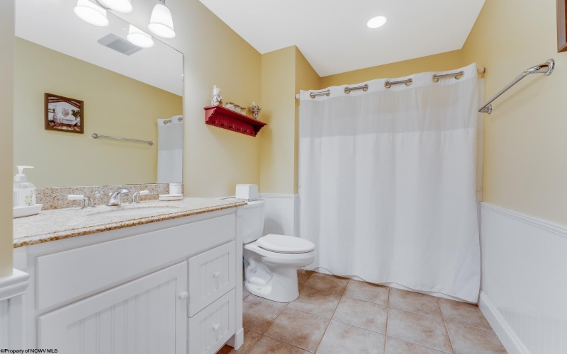14 Waterside Drive, Morgantown, West Virginia 26508, 3 Bedrooms Bedrooms, 8 Rooms Rooms,3 BathroomsBathrooms,Single Family Attached,For Sale,Waterside,10160410