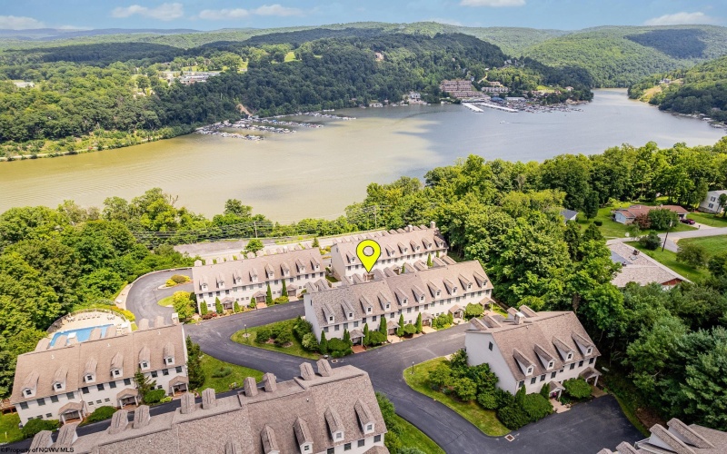 14 Waterside Drive, Morgantown, West Virginia 26508, 3 Bedrooms Bedrooms, 8 Rooms Rooms,3 BathroomsBathrooms,Single Family Attached,For Sale,Waterside,10160410