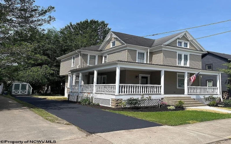 45 Florida Street, Buckhannon, West Virginia 26201, 4 Bedrooms Bedrooms, 9 Rooms Rooms,2 BathroomsBathrooms,Single Family Detached,For Sale,Florida,10160409