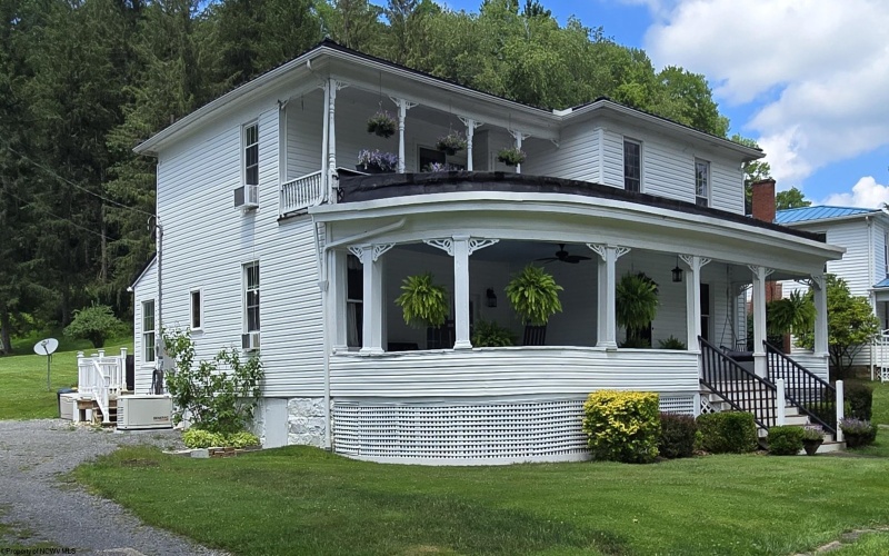 52 Cherry Hill Road, Philippi, West Virginia 26416-7688, 3 Bedrooms Bedrooms, 8 Rooms Rooms,2 BathroomsBathrooms,Single Family Detached,For Sale,Cherry Hill,10160411