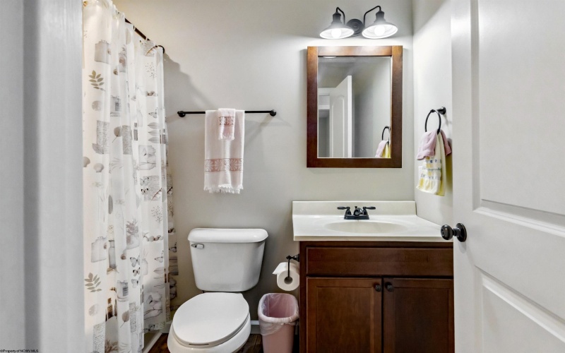 8 Misty Lane, Fairmont, West Virginia 26554-5802, 3 Bedrooms Bedrooms, 7 Rooms Rooms,2 BathroomsBathrooms,Single Family Attached,For Sale,Misty,10160415