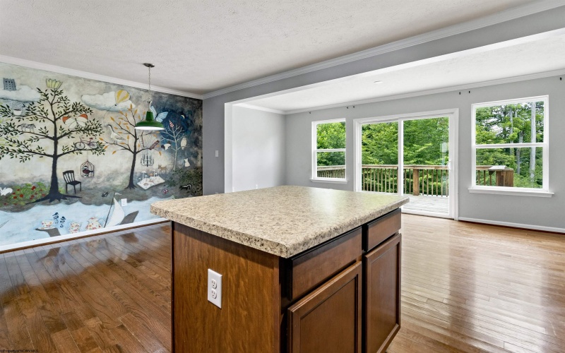 306 Turquoise Lane, Morgantown, West Virginia 26508, 3 Bedrooms Bedrooms, 4 Rooms Rooms,2 BathroomsBathrooms,Single Family Attached,For Sale,Turquoise,10160417