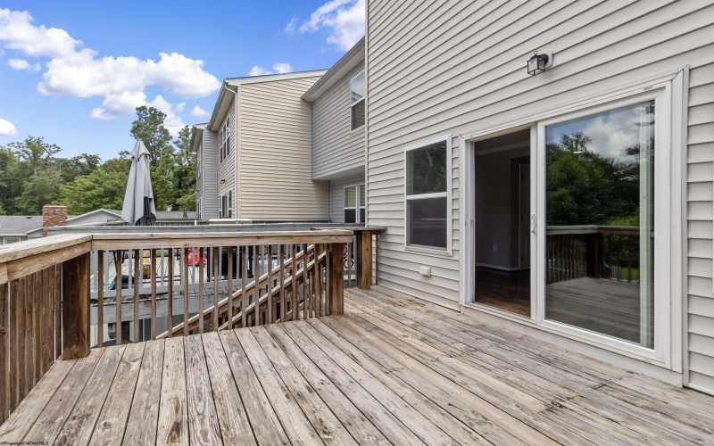 306 Turquoise Lane, Morgantown, West Virginia 26508, 3 Bedrooms Bedrooms, 4 Rooms Rooms,2 BathroomsBathrooms,Single Family Attached,For Sale,Turquoise,10160417