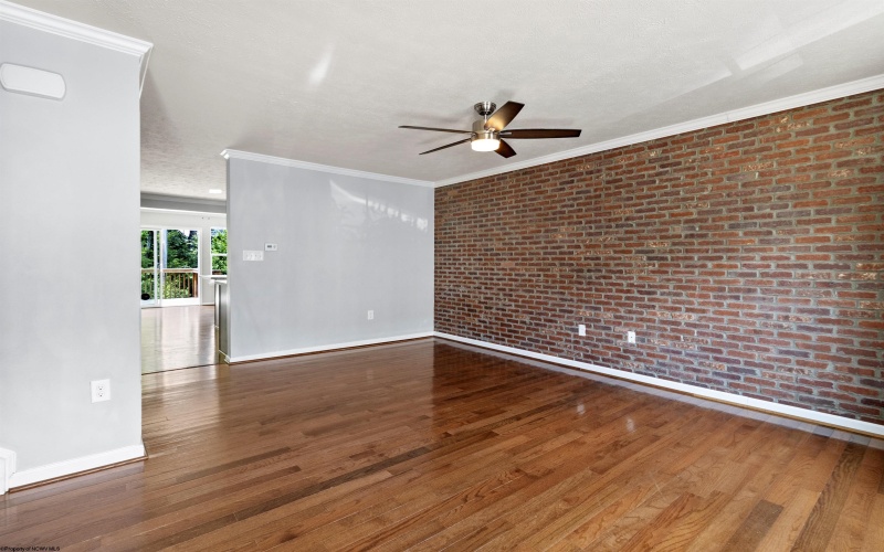 306 Turquoise Lane, Morgantown, West Virginia 26508, 3 Bedrooms Bedrooms, 4 Rooms Rooms,2 BathroomsBathrooms,Single Family Attached,For Sale,Turquoise,10160417